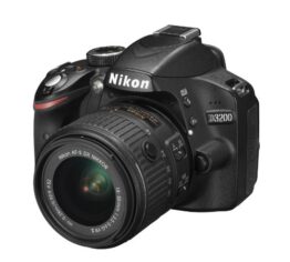 Nikon D3200 SLR-Digitalkamera (24 Megapixel, 7,4 cm (2,9 Zoll) Display, Live View, Full-HD) Kit inkl. AF-S DX 18-55 VR II Objektiv schwarz - 1