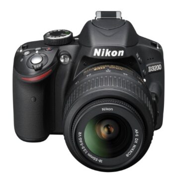 Nikon D3200 SLR-Digitalkamera (24 Megapixel, 7,4 cm (2,9 Zoll) Display, Live View, Full-HD) Kit inkl. AF-S DX 18-55 VR Objektiv schwarz - 3