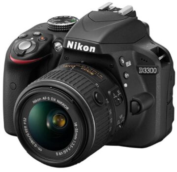 Nikon D3300 SLR-Digitalkamera Kit (24 Megapixel, 7,6 cm (3 Zoll) TFT-LCD-Display, Live View, Full-HD) inkl. AF-S DX 18-55 VR II Objektiv schwarz - 1