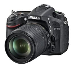 Nikon D7100 SLR-Digitalkamera (24 Megapixel, 8 cm (3,2 Zoll) TFT-Monitor, Full-HD-Video) Kit inkl. AF-S DX 18-105 mm 1:3,5-5,6G ED VR Objektiv schwarz - 1