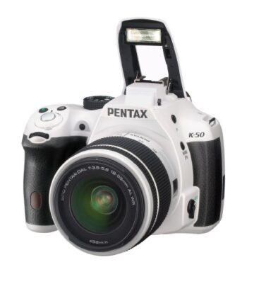 Pentax K 50 SLR-Digitalkamera (16 Megapixel, APS-C CMOS Sensor, 1080p, Full HD, 7,6 cm (3 Zoll) Display, Bildstabilisator) weiß inkl. Objektiv DA L 18-55 mm WR - 2