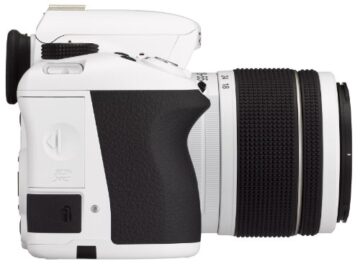 Pentax K 50 SLR-Digitalkamera (16 Megapixel, APS-C CMOS Sensor, 1080p, Full HD, 7,6 cm (3 Zoll) Display, Bildstabilisator) weiß inkl. Objektiven DA L 18-55 mm WR & 50-200 mm WR - 5