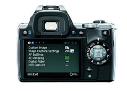 Pentax K-S1 SLR-Digitalkamera (20 Megapixel, 7,6 cm (3 Zoll) TFT Farb-LCD-Display, ultrakompaktes Gehäuse, Anti-Moiré-Funktion, Empfindlichkeit bis zu ISO 51200, Full-HD-Video, Wi-Fi, HDMI) Kit inkl. DAL 18-55 mm Objektiv schwarz - 1