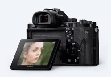 Sony Alpha 7KB Systemkamera (24,3 Megapixel, 7,6 cm (3 Zoll) Display, BIONZ X, 2,3 Megapixel OLED Sucher, NFC) inkl. SEL 28-70mm schwarz - 25