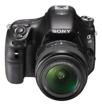 Sony SLT-A58Y SLR-Digitalkamera (20,1 Megapixel, 6,7 cm (2,7 Zoll) LCD-Display, APS HD CMOS-Sensor, HDMI, USB 2.0)  inkl. SAL 18-55mm & SAL 55-200mm Objektiv schwarz - 4